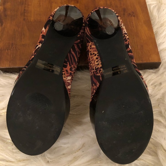 Fabulous Qupid Camel Multianimal Satin Heels - Picture 8 of 8